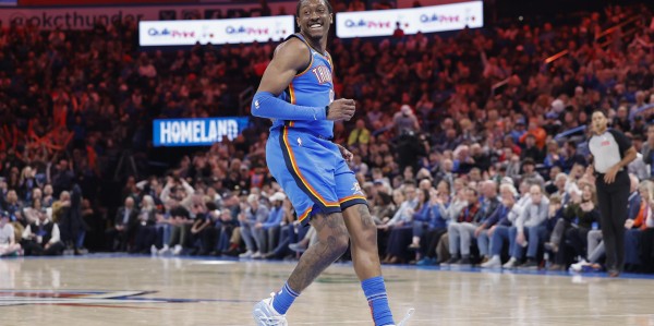 杰威：更清楚自己的优势与短板，这是我从独行侠系列赛中学到的