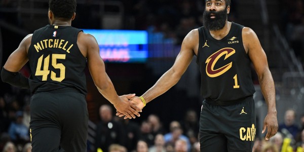 博鱼体育-灯球得加把劲！首节米切尔和哈登各自拿到5分 各出现1失误