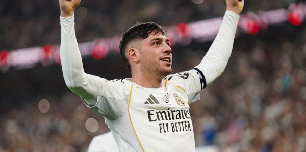 博鱼官网-实至名归！欧冠官方：上演帽子戏法的巴尔韦德当选本轮最佳球员