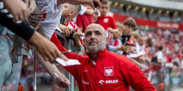 博鱼体育-【解码波兰】一辆待拆解的老爷车